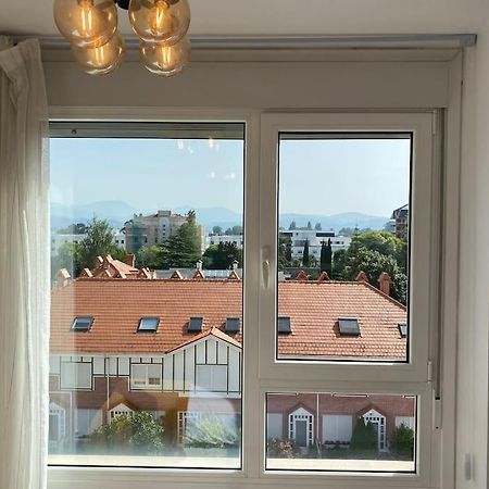 Exclusivo Apartamento Con Aparcamiento Gratuito Ларедо Экстерьер фото