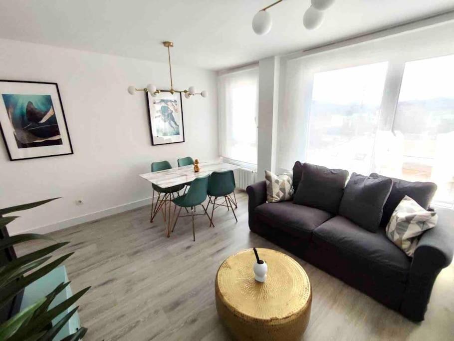 Exclusivo Apartamento Con Aparcamiento Gratuito Ларедо Экстерьер фото